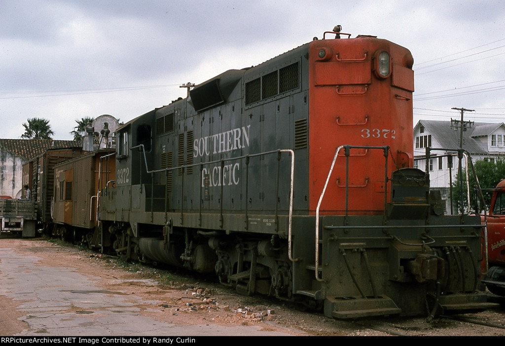 SP 3372 at Brownsville